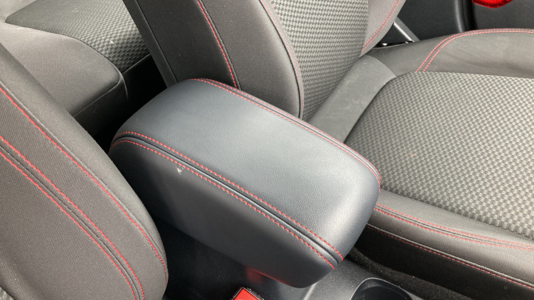 Ford Puma 1.0 EcoBoost Hybrid mHEV ST-Line 5dr Petrol Hatchback